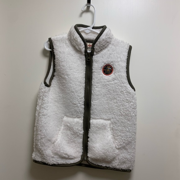 Vest bundle! 4 boy’s outerwear vest - Picture 5 of 6